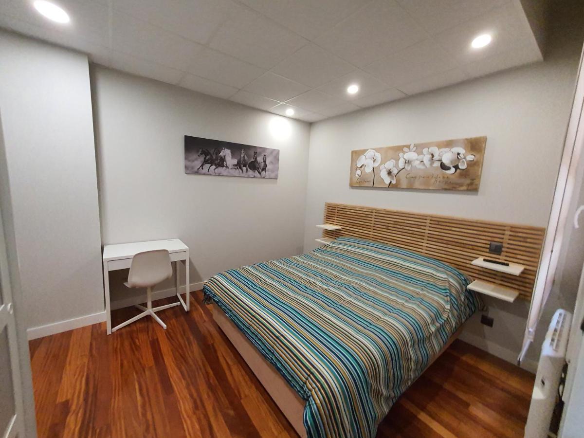 Cv33 Ostatua Hotel บิลเบา ภายนอก รูปภาพ
