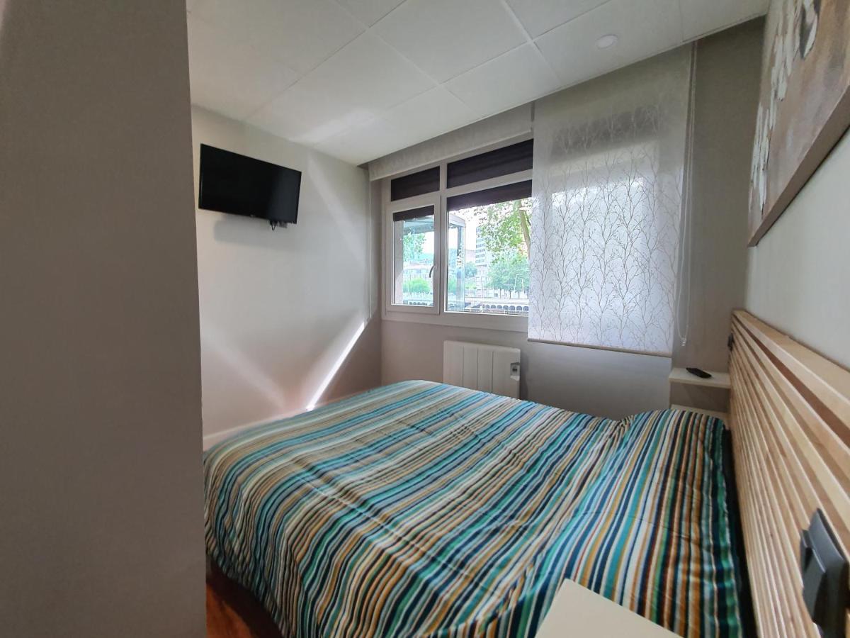 Cv33 Ostatua Hotel บิลเบา ภายนอก รูปภาพ
